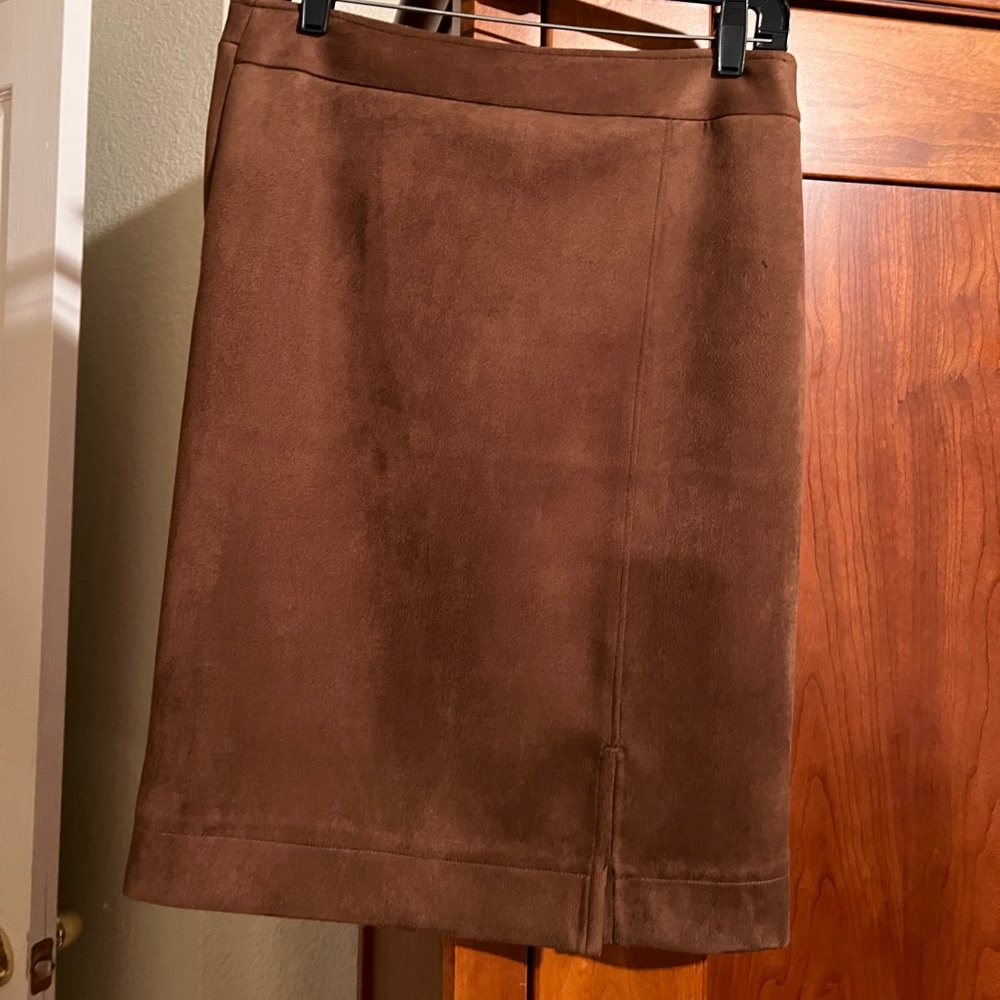 Ann suede Taylor pencil skirt